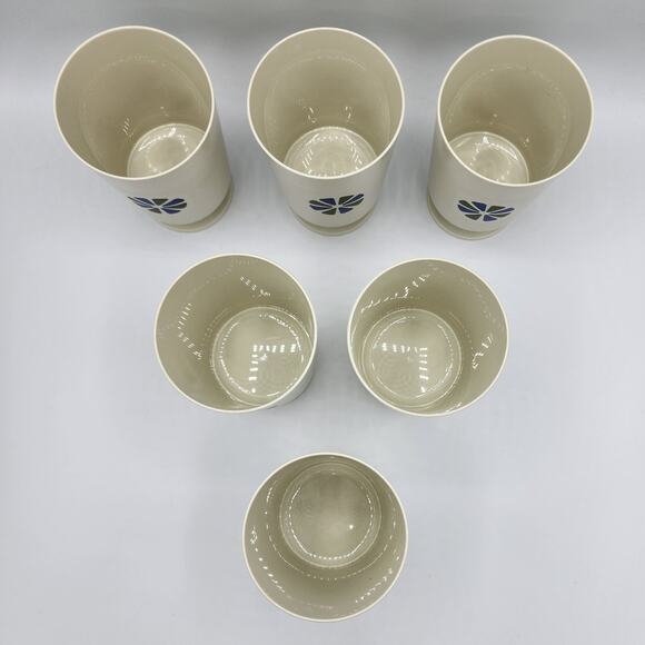 Retro Mid-Century Blue Green Daisy Flower Footed Plastic Cups by David Douglas - Picture 8 of 10